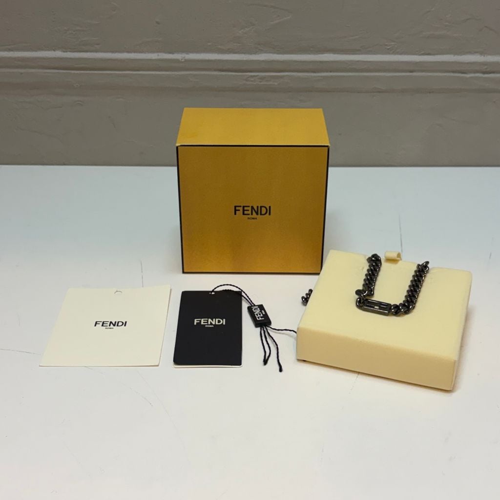 ネックレスチェーン バゲット フェンディネックレス FENDI フェンディ