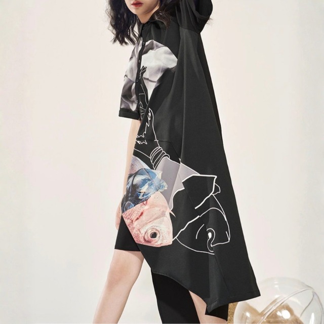 Asymmetric fish graphic shirt one-piece C1603