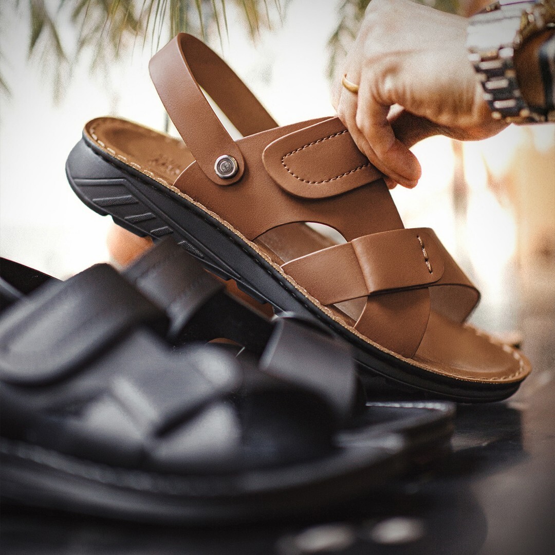 Synthetic Leather Cross Strap Sandals / シンセティック レザー クロス ストラップ サンダル