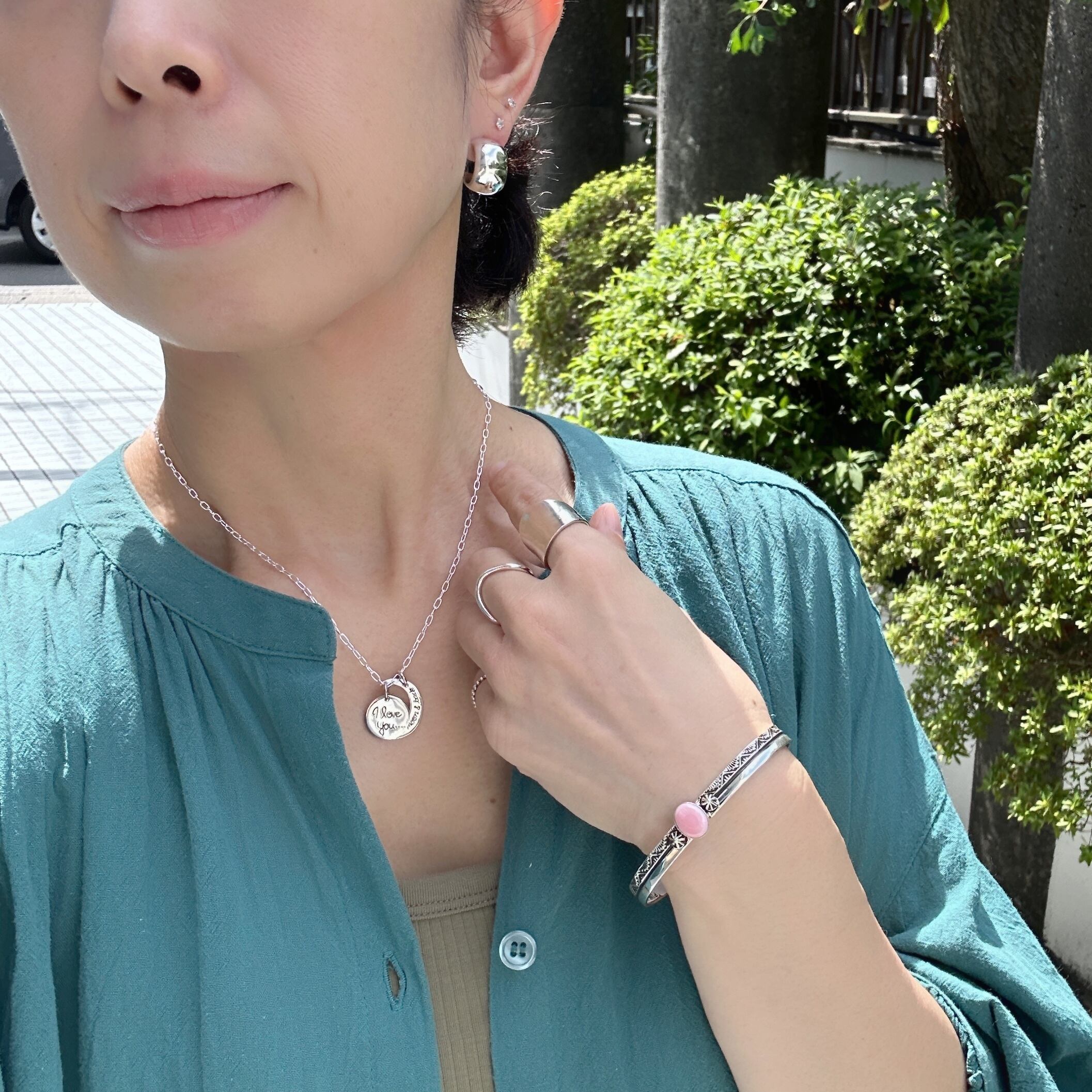 Indian Jewelry 》 オーバル コンク シェル バングル | 【公式通販