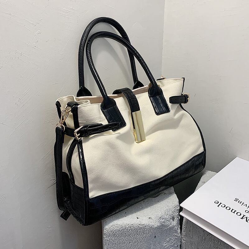 ショルダーバッグレッド メッセンジャーバッグ 手作りハンドバック54558156577