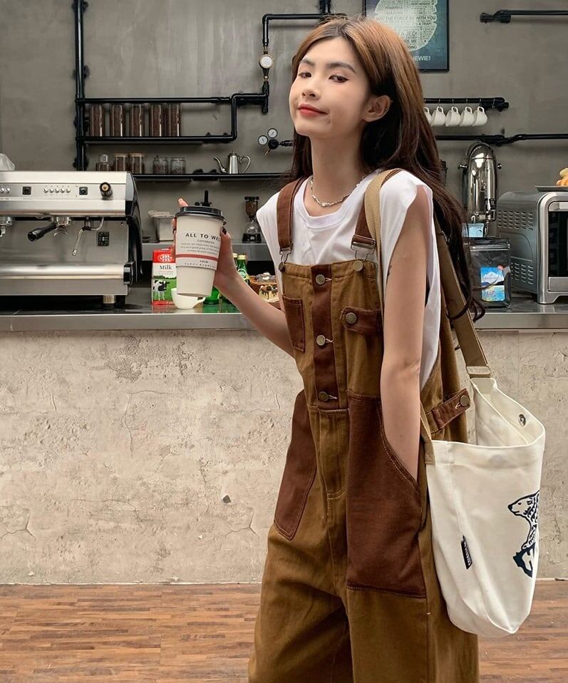 【送料無料】 3連ボタン デニム サロペット l パンツ ズボン ワイドパンツ ロング ロング丈 袖なし ノースリーブ 襟なし ストレート ワイド ポケット ハイウエスト カラーデニム かわいい 大人可愛い シンプル カジュアル 大人 おしゃれ お洒落 大人女子 こなれ感 ボーイッシュ ルーズ 無地