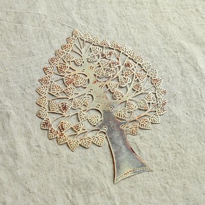 インドから届いた、革の切り絵 1