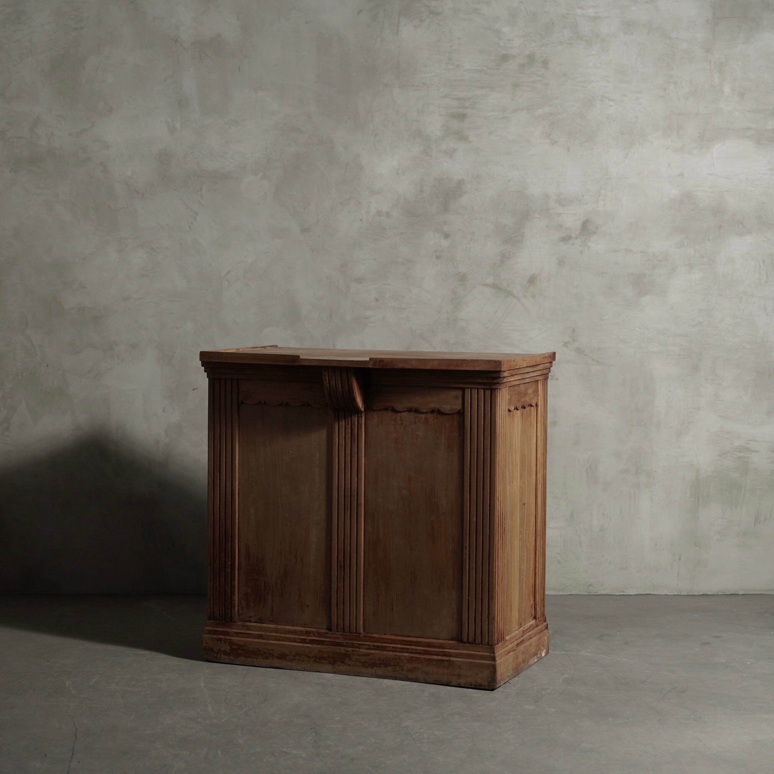 カウンター/アンティークカウンター/ベルギーアンティーク/受付台/店舗什器/空間装飾/会計台