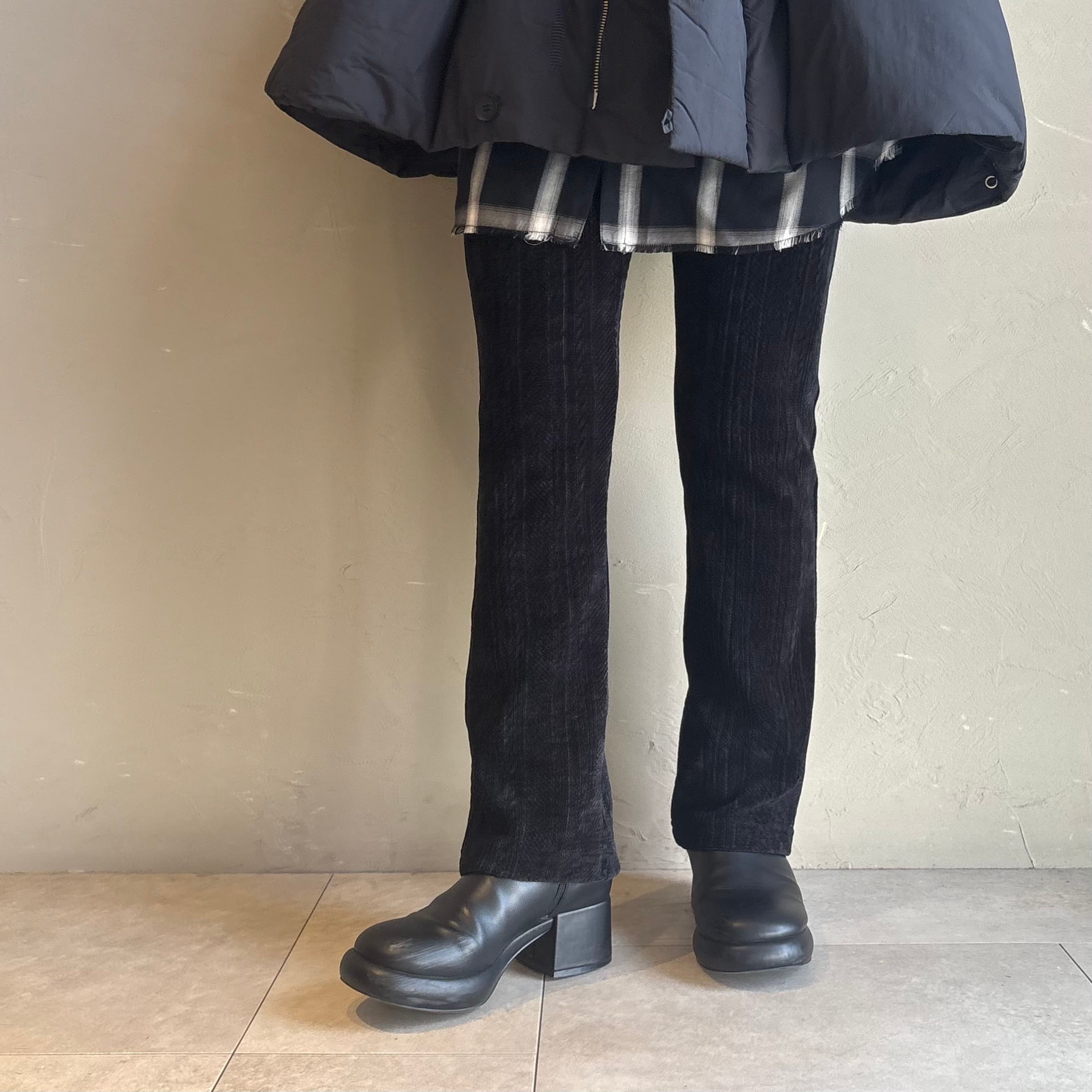 【 hwyl 】モールフレアレギンスパンツ