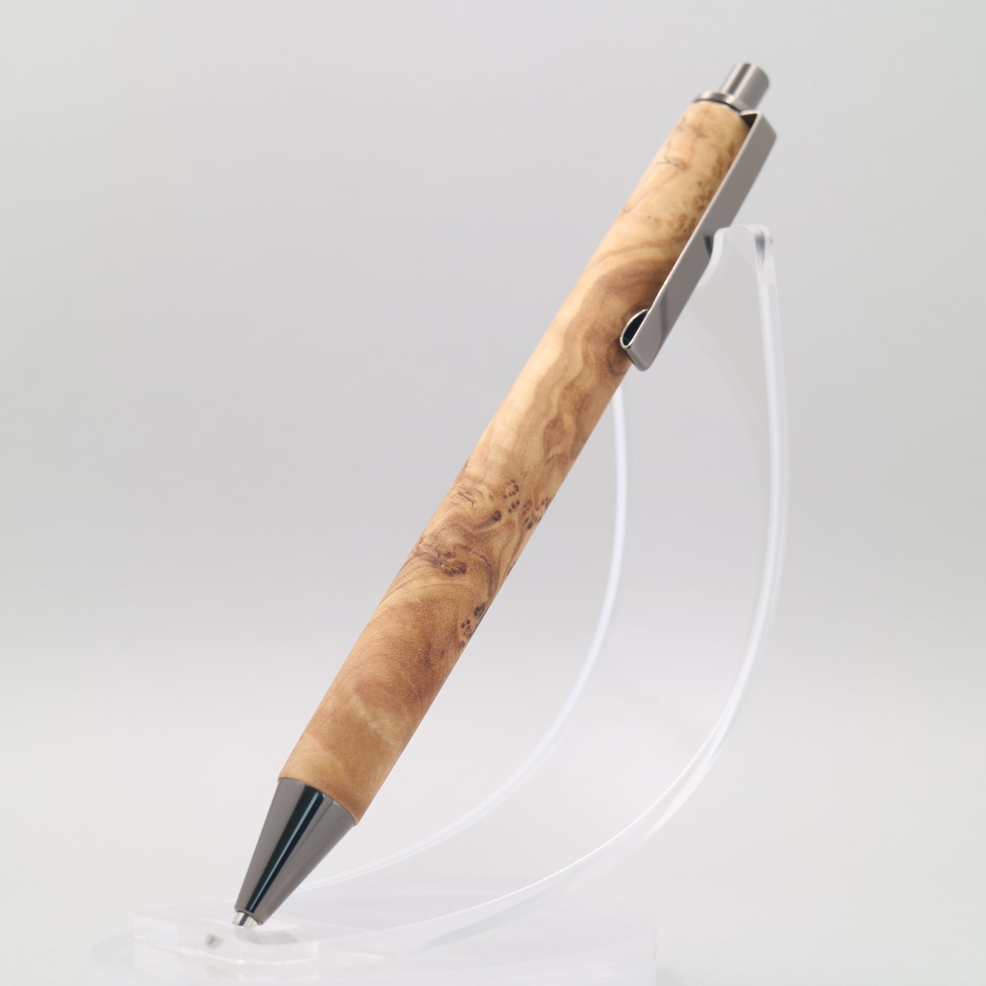 e7b46efd9795b24a8c7d649fd6b3f5