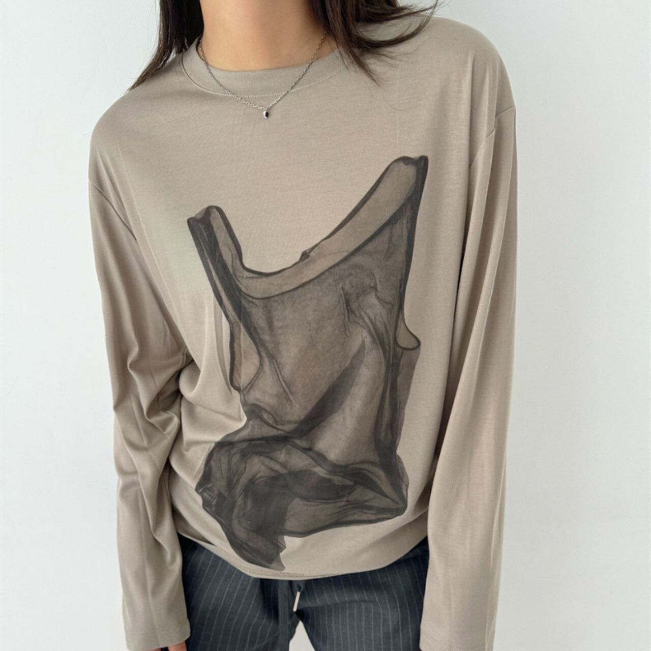 graphic print long-sleeve t-shirt L0207