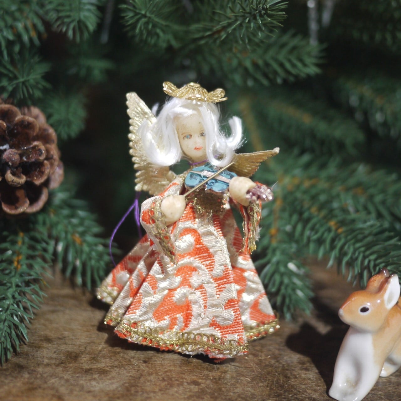 クリスマスツリートッパー バイオリンを弾く天使 ドイツ | こりすの