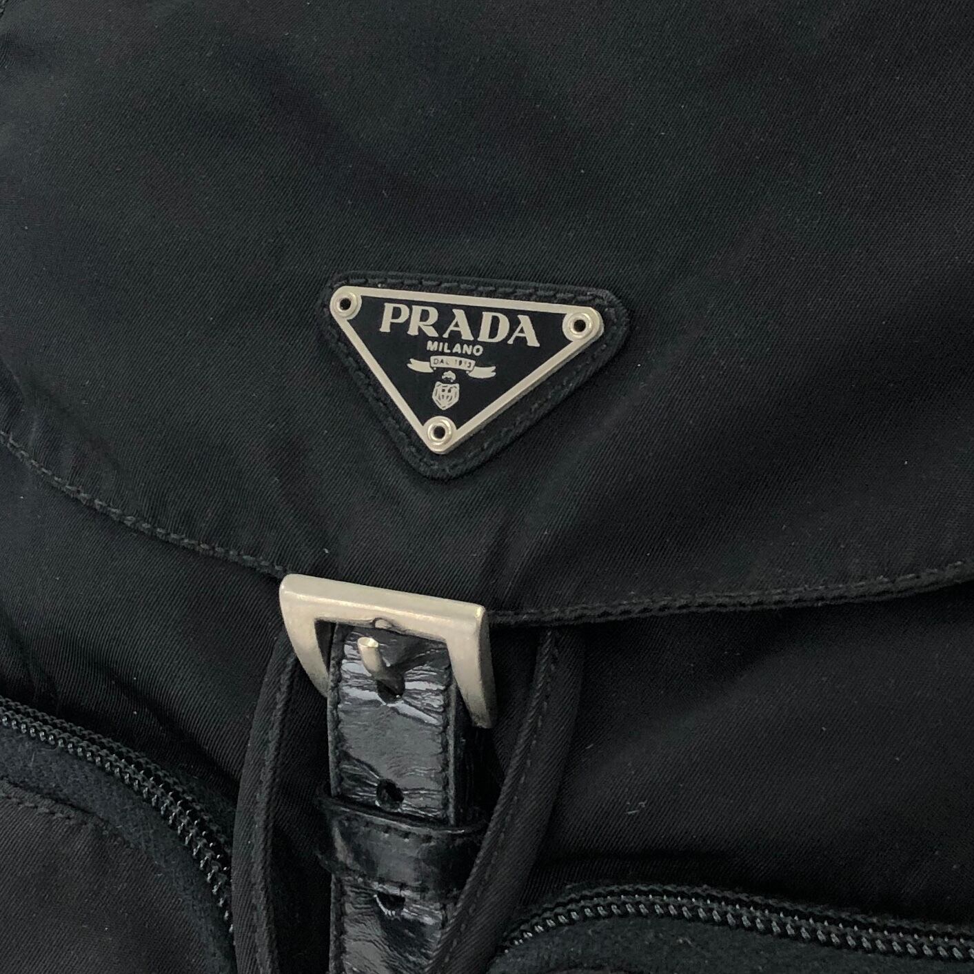 プラダ PRADA トライアングルロゴ レザー リュック ブラック 革 バッグ