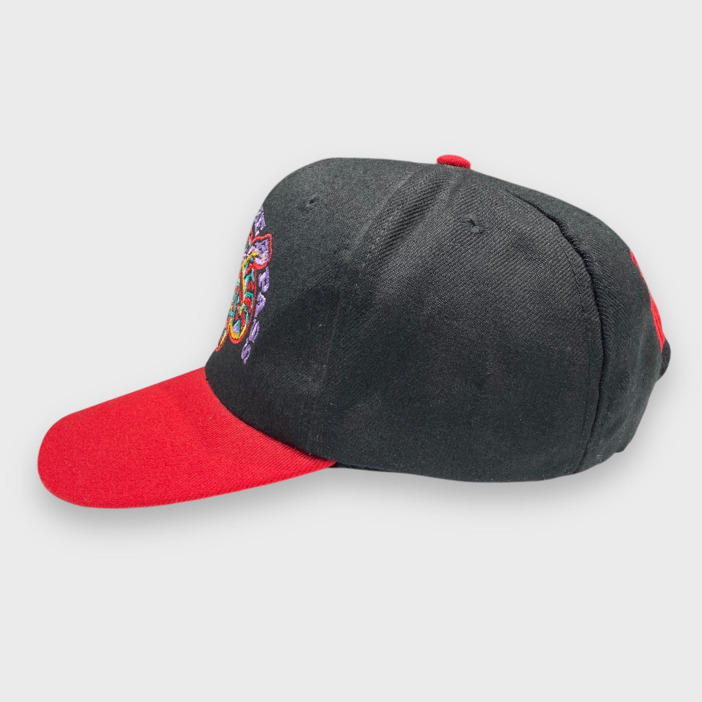 レア 90s マルボロ タバコ銘柄 スネークパス ロゴキャップ レア 90s マルボロ タバコ銘柄 スネークパス ロゴキャップ
