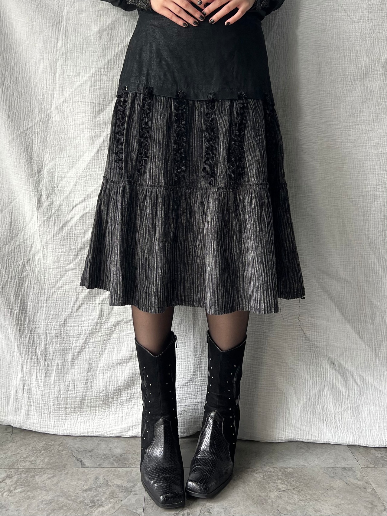 "unknown" Black Middle Skirt