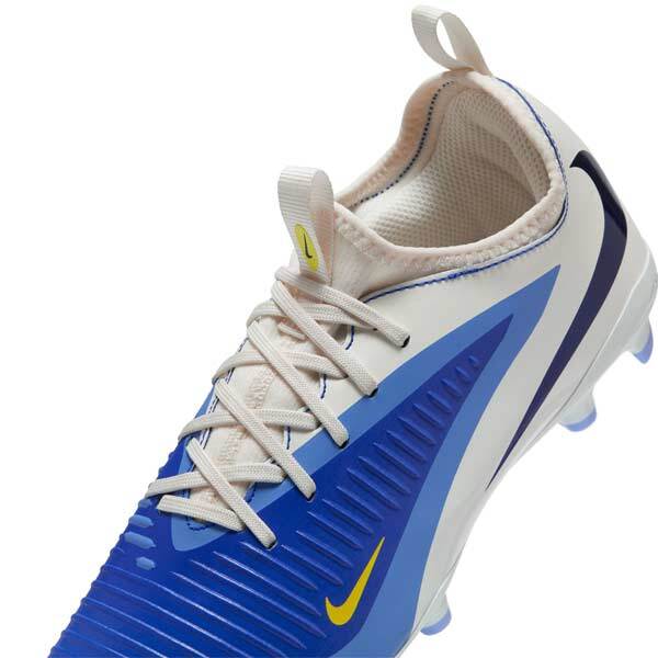 ジュニア サッカー シューズ スパイク ナイキ ファントム 6 LOW