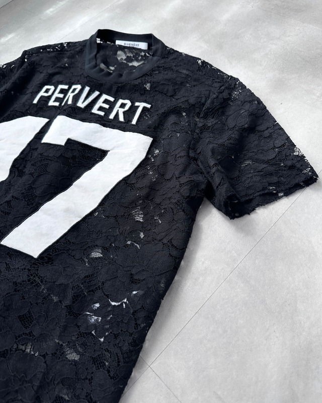 GIVENCHY　PERVERT 17 LACE T-SHIRT