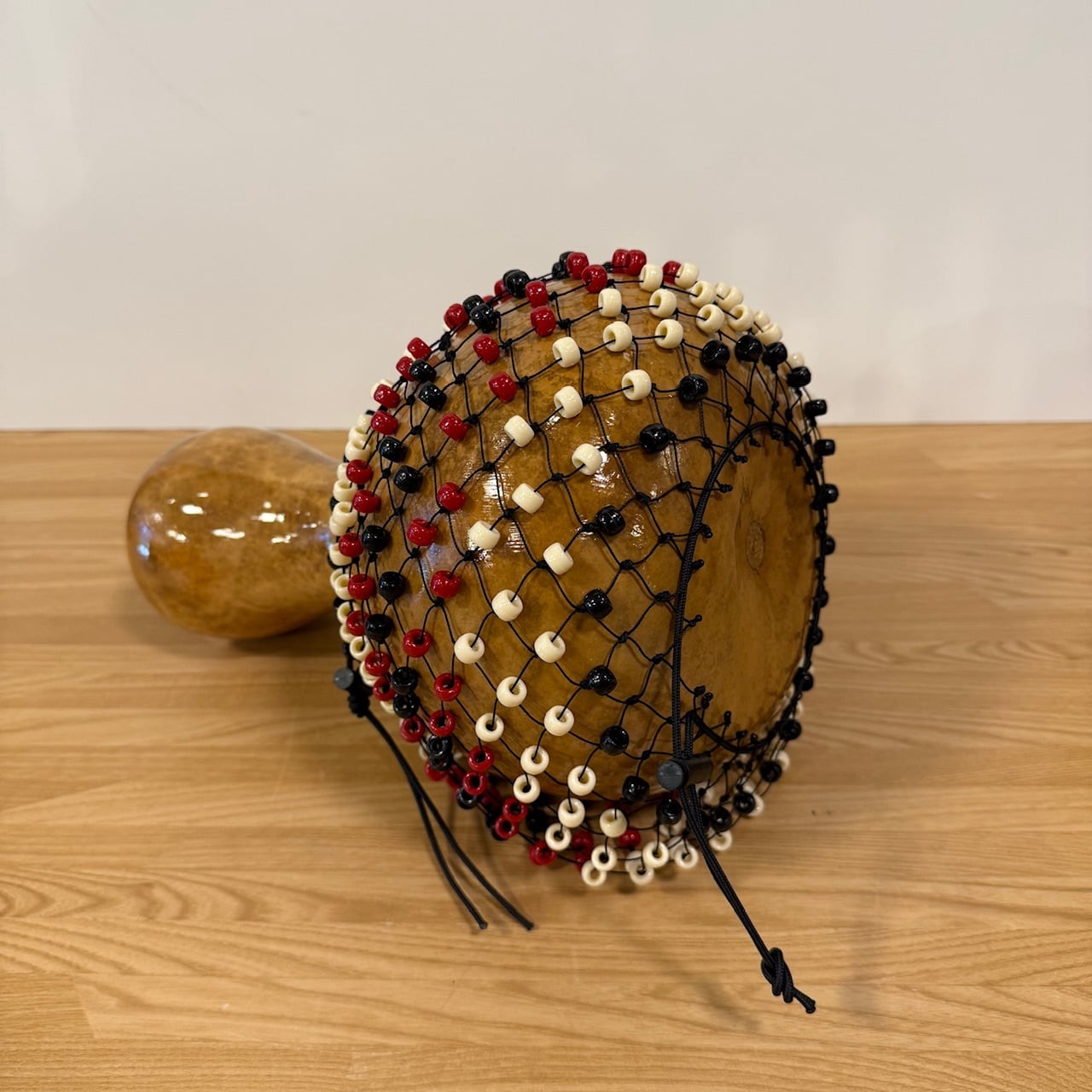 OTOMO Percussion ひょうたん製シェケレ Tribal Ember Shekere | DRUM