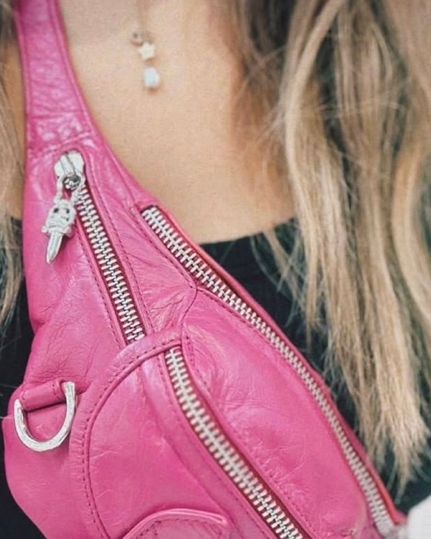 CHROME HEARTS クロムハーツ pink mini snat pack スナットパック