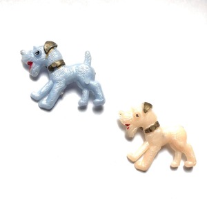 パステル犬のヴィンテージブローチ
