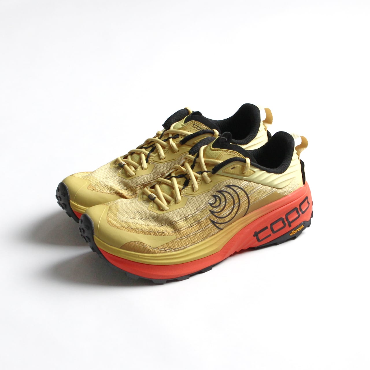 Topo Athletic（トポ アスレチック）VISTA （ビスタ）Yellow/Orange