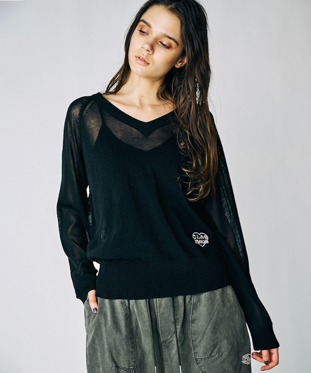 ロゴVネックシアーニットTOPS (BLACK) CQ-49014