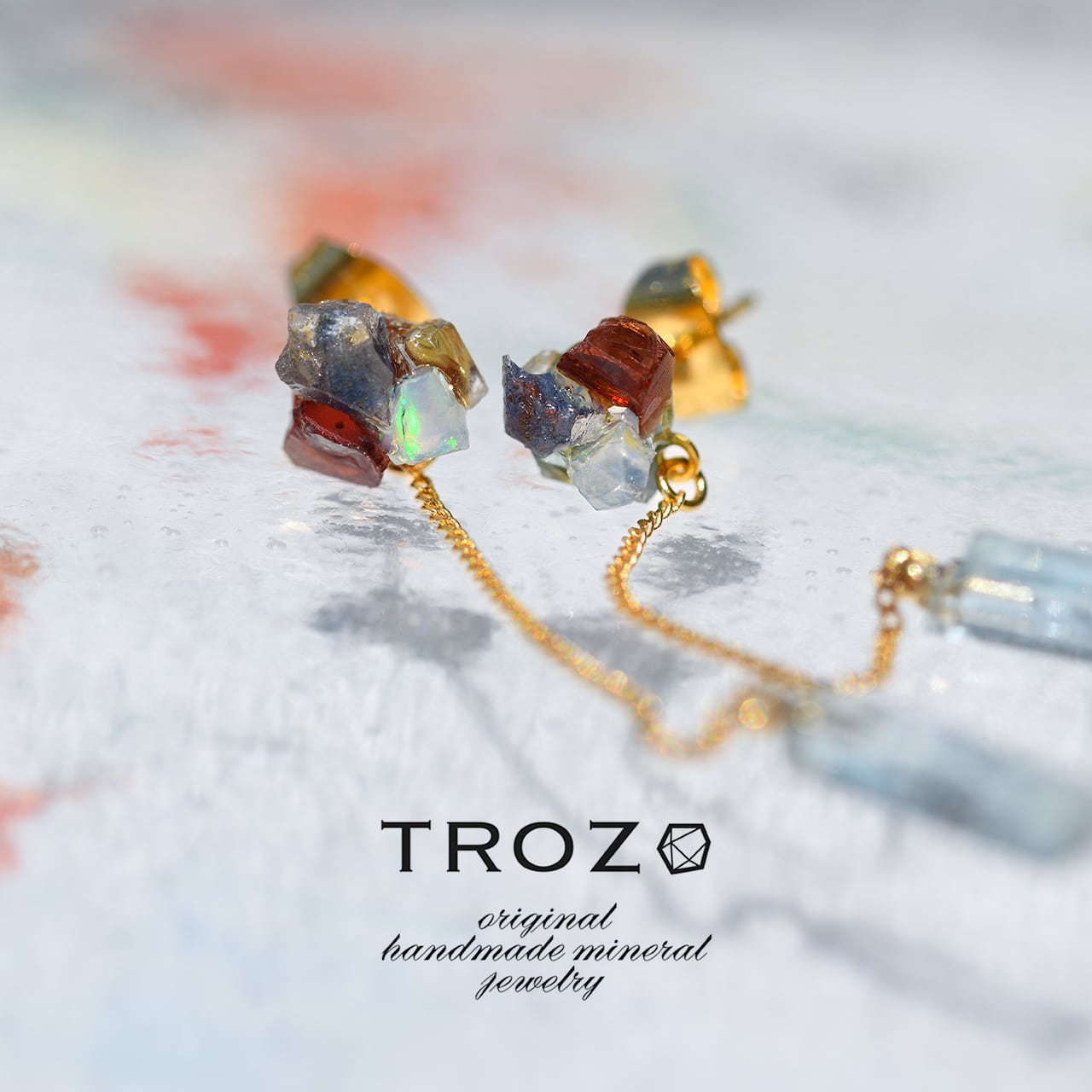 デュモルチェライト ヘマタイト 小鳥の天然石ピアス/イヤリング №331