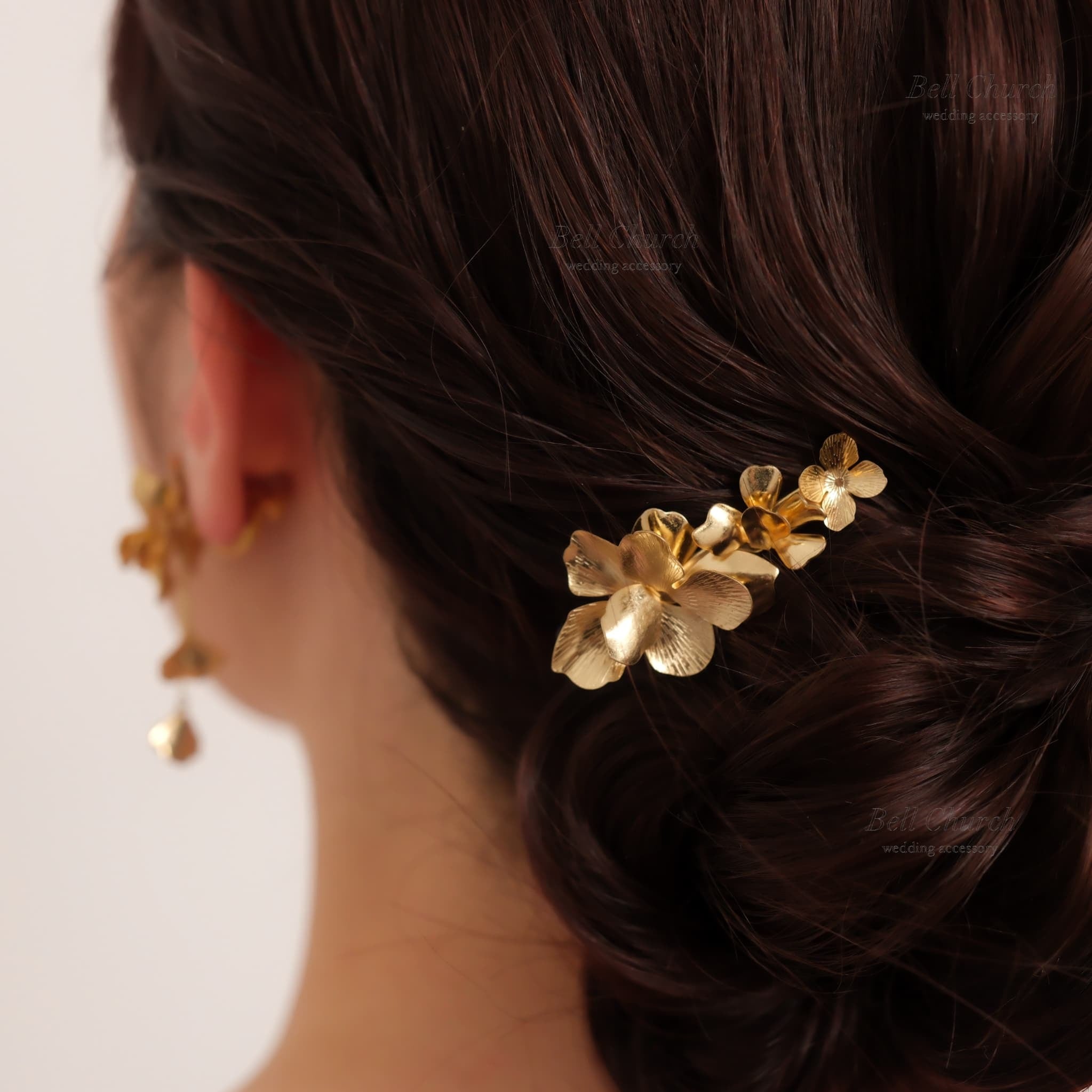 ブライダル ヘアクリップ フラワーお花 メタル ニュアンス ｜ゴールド