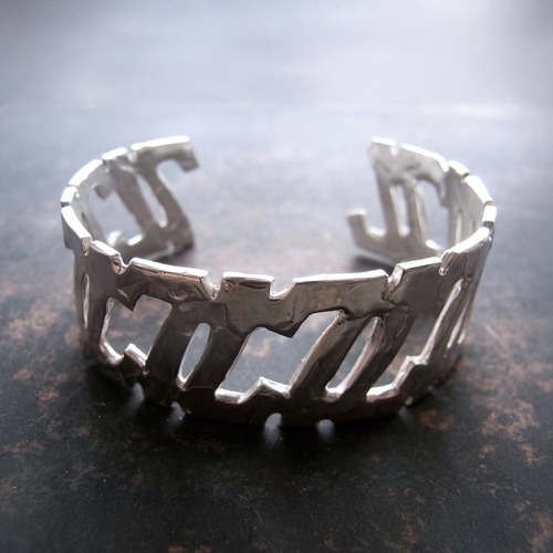 Numero７Bangle / 数字７のバングル