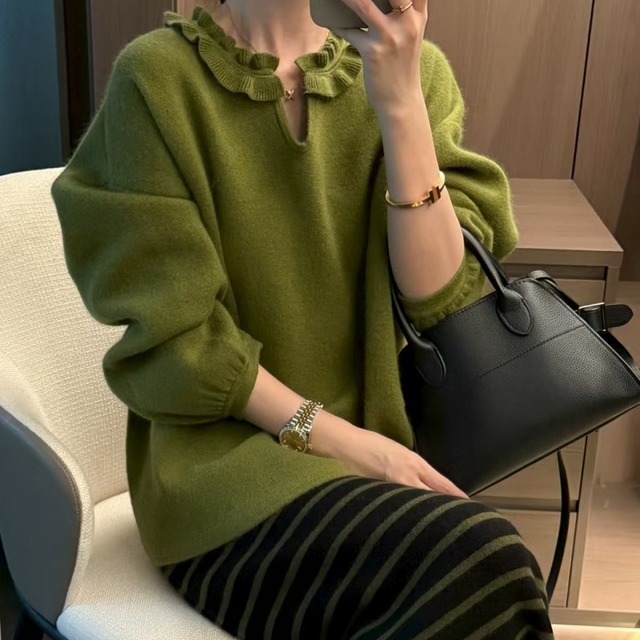 V ネックランタンスリーブミディセーター