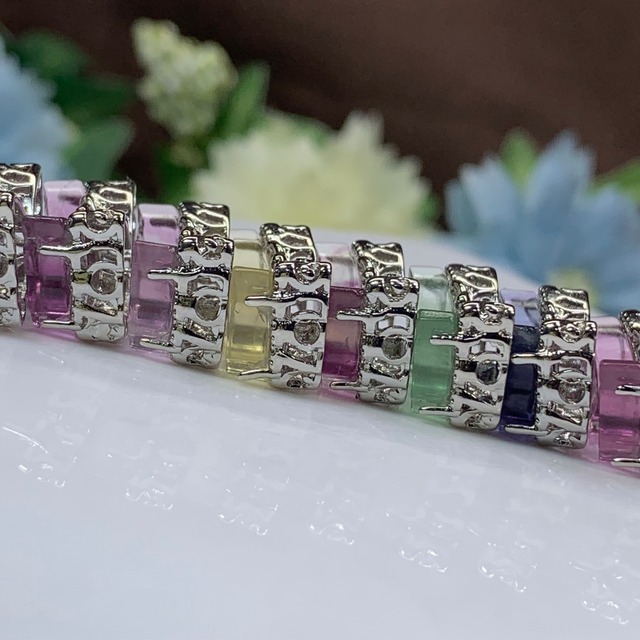 4.10個セット☆フローライト蝶々・縦横貫通穴☆パーツ