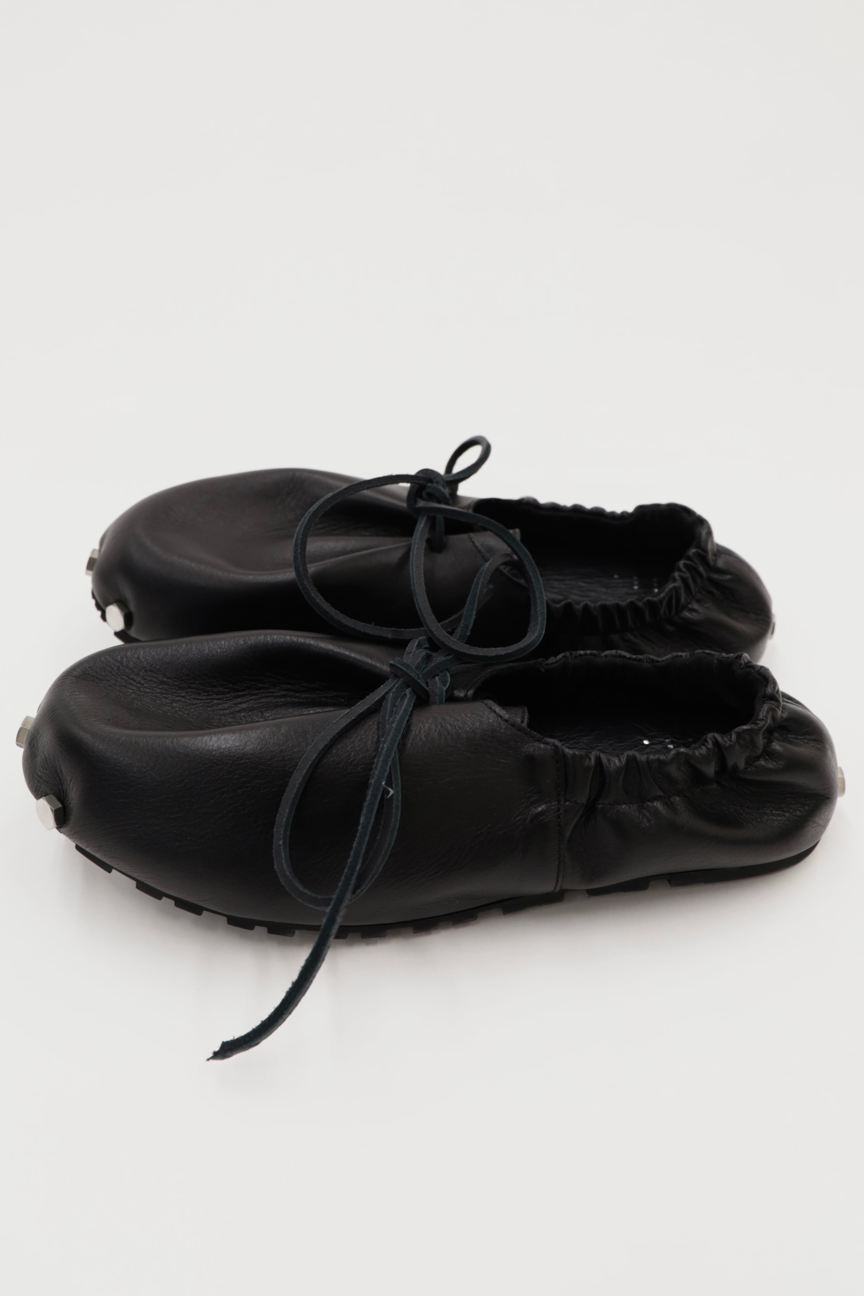 靴 OUAT BLACK SPACE FLATS BLACK SPACE FLATS | OUAT