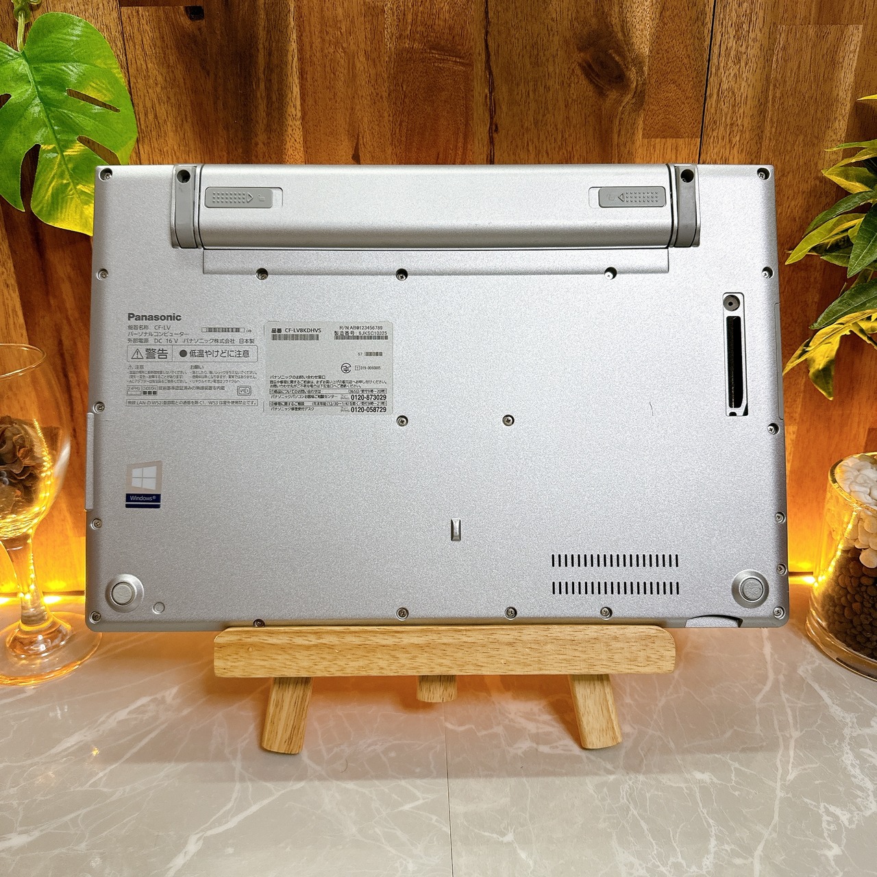 人気 /Panasonic Let’s note LV8/軽量・持ち運び◎/SSD256GB/メモリ8GB/ノートパソコン