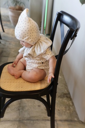 pile frill bib