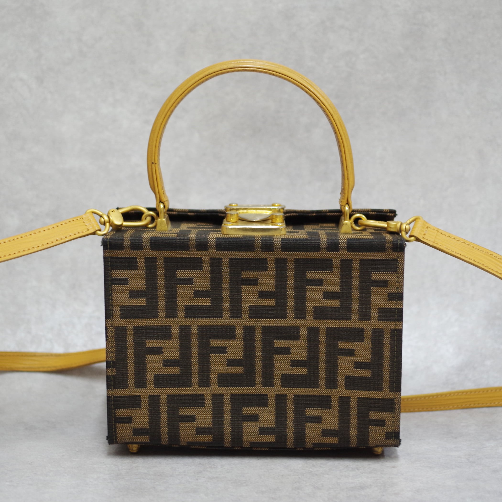 FENDI フェンディ ズッカ柄 2WAYバッグ ジャガードキャンバス | rean