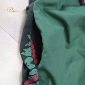 フラダンス 衣装 ワンピース ドレス グリーン系 パフスリーブ フリル ポケット付き シンプル レイ柄 かわいい 華やか 鮮やか 大人っぽい エレガント 緑 黒 赤 ハワイアン アロハ ハワイアンプリント フラ ダンス レッスン 練習 スタイリッシュ おしゃれ