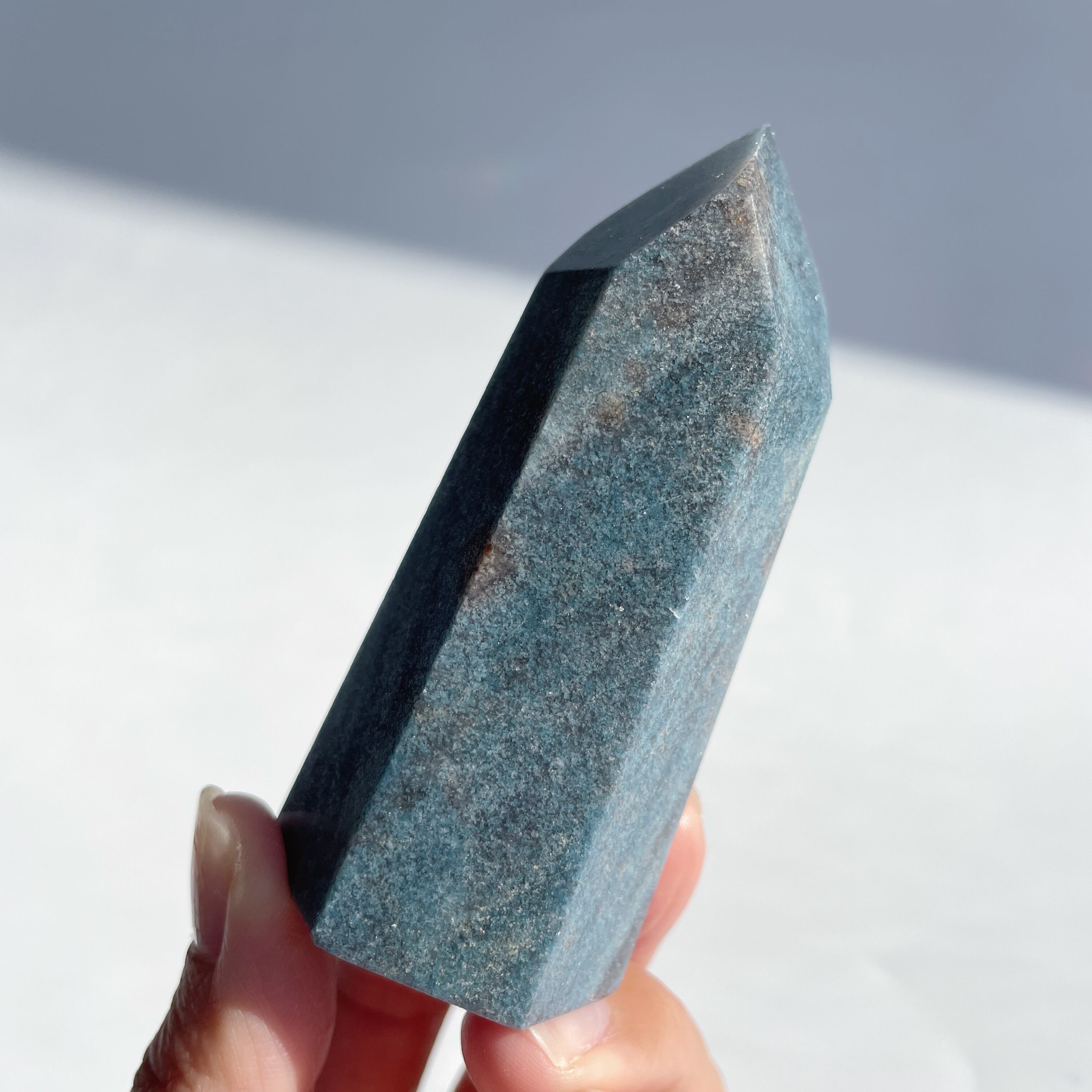 天然石 トロレアイト 鷹 天然石 トロレアイト 鷹