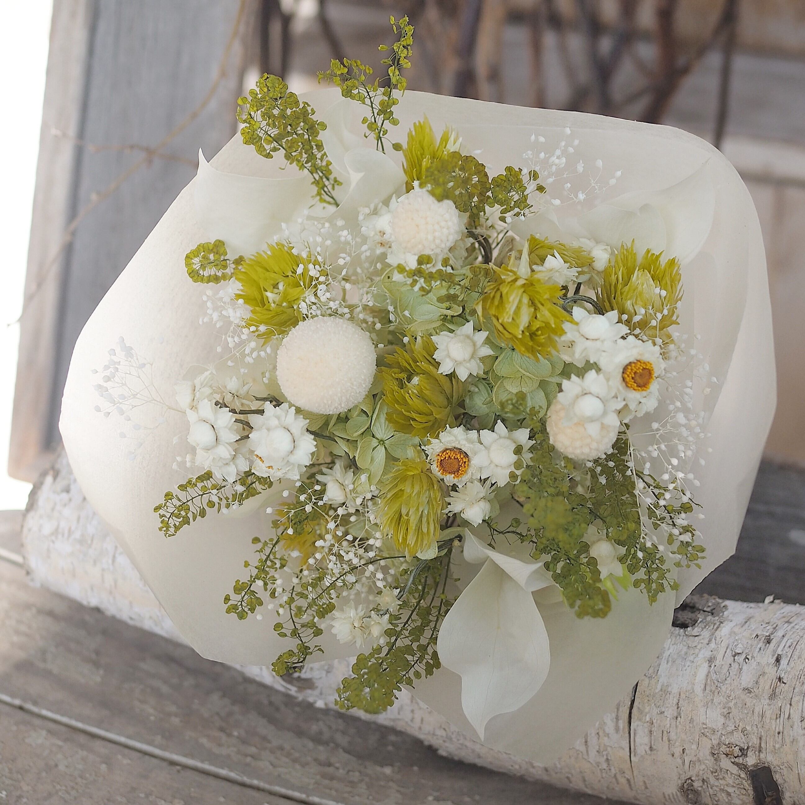 ドライフラワーブーケ風スワッグ ホワイトグリーン ドライフラワー