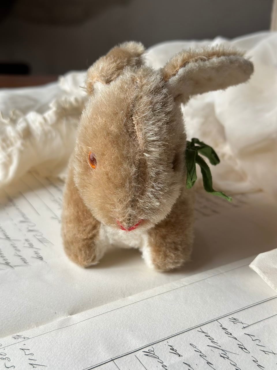 手乗りうさぎ ぬいぐるみ 緑のリボン | Brocante de La Cocotte