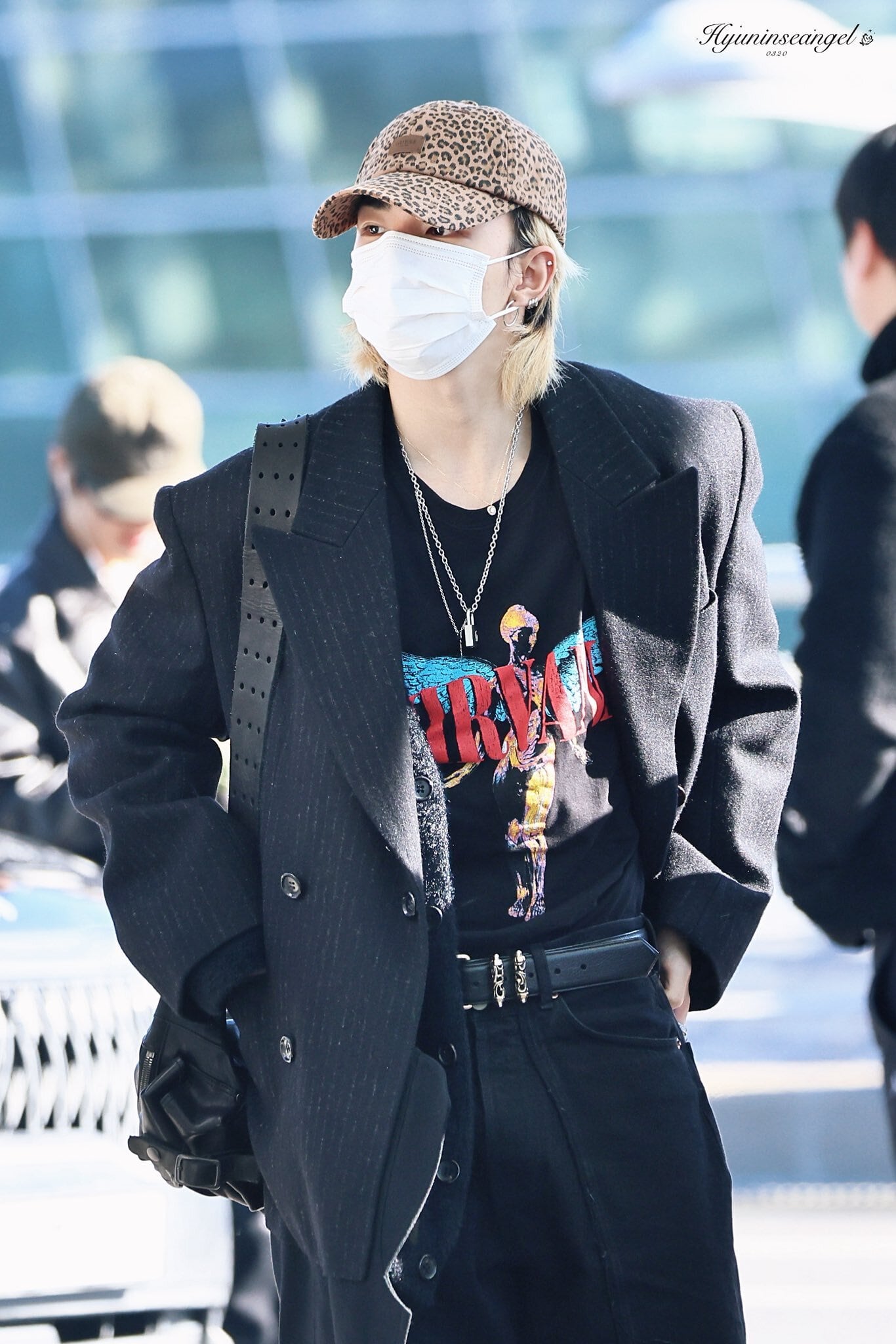 ☆Stray Kids ヒョンジン 着用！！【GUESS】Women's leopard ball