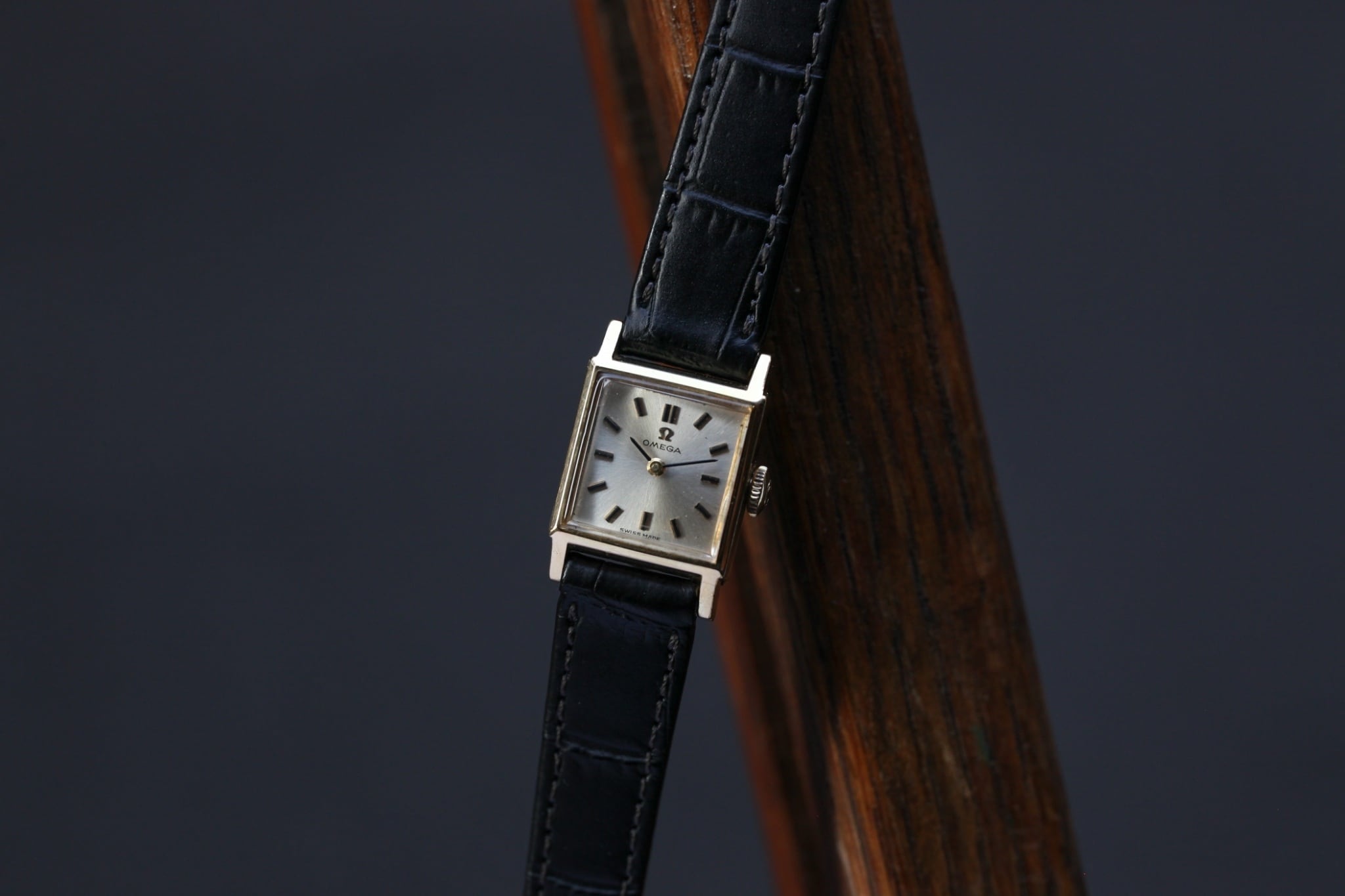 OMEGA】 1960's タンク型 ミニレクタンギュラー 角型 2針 OMEGA】 1960's タンク型 ミニレクタンギュラー 角型 2針