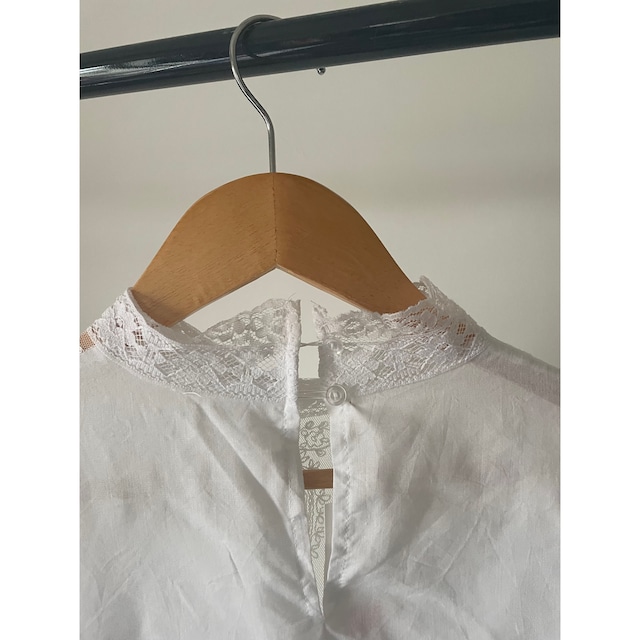 US lace blouse