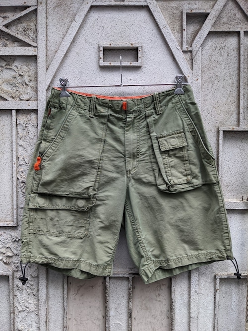 "GAP" nylon cargo shorts vintage