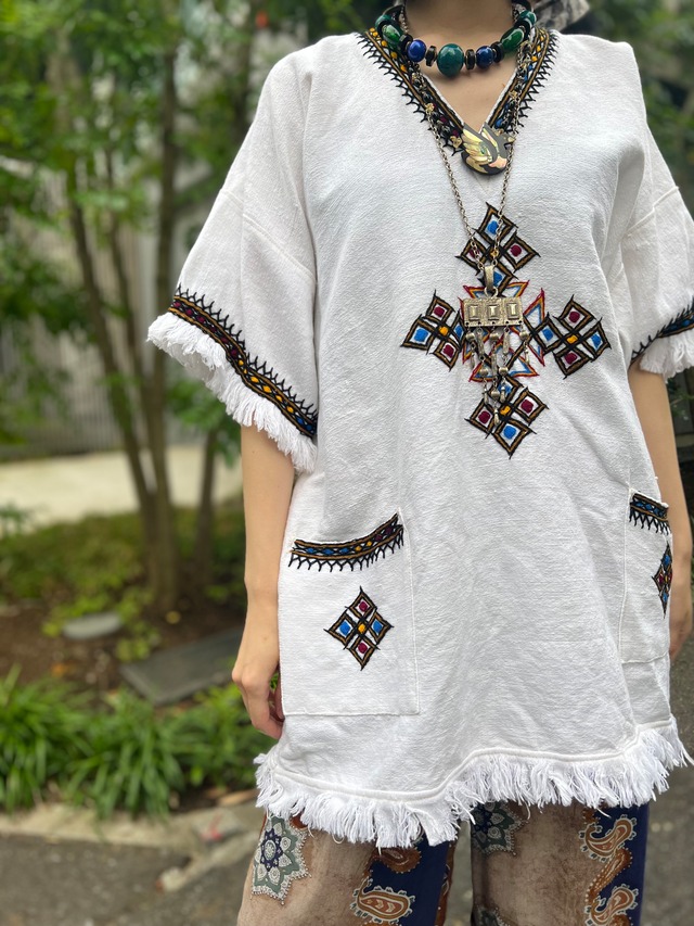 Vintage Ethiopia white × embroidery cotton tuni( ヴィンテージ エチオピア × ホワイトコットン 刺繍 チュニック )