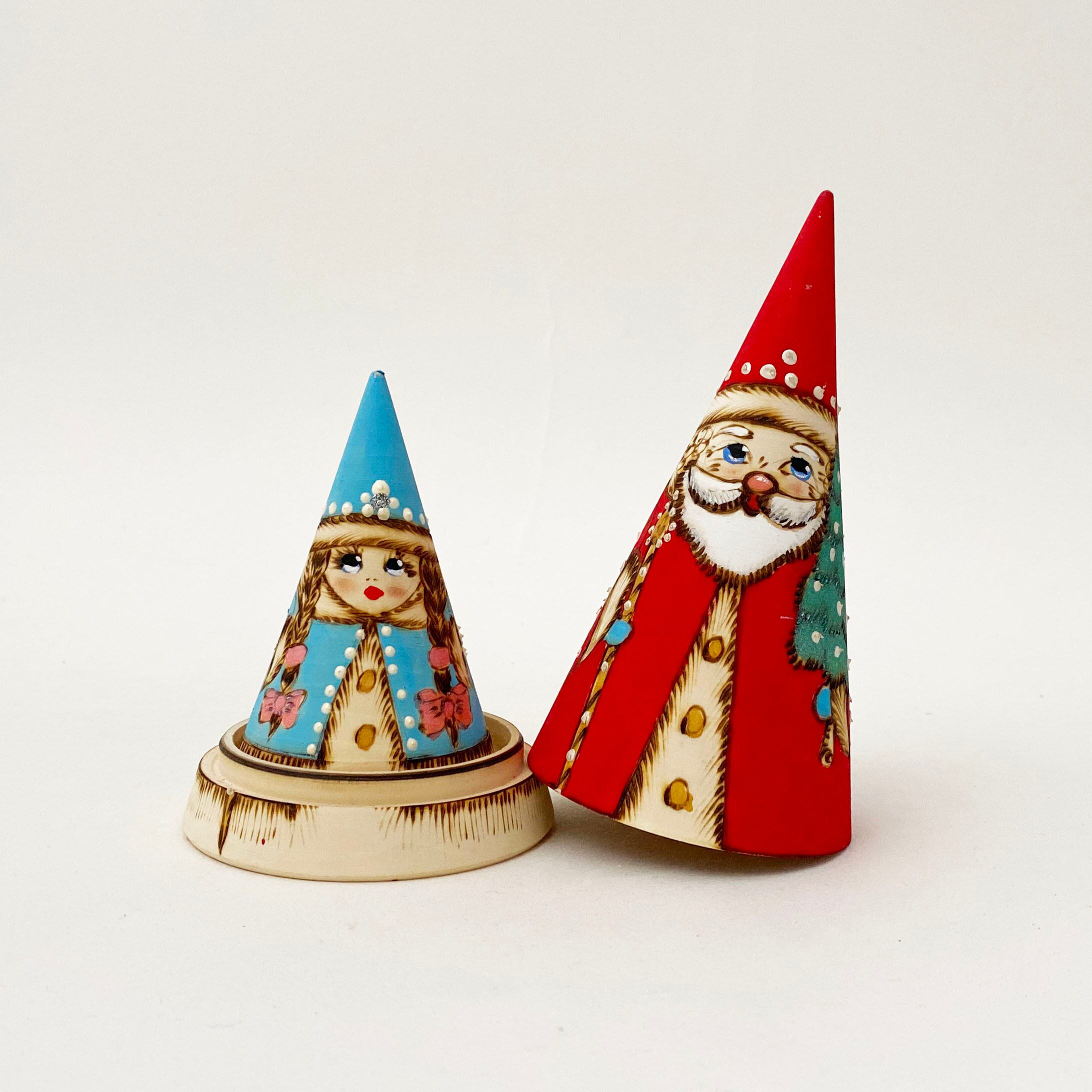 サンタ/ジェドマロースと孫娘 焼ごて円錐マトリョーシカ(3個組)