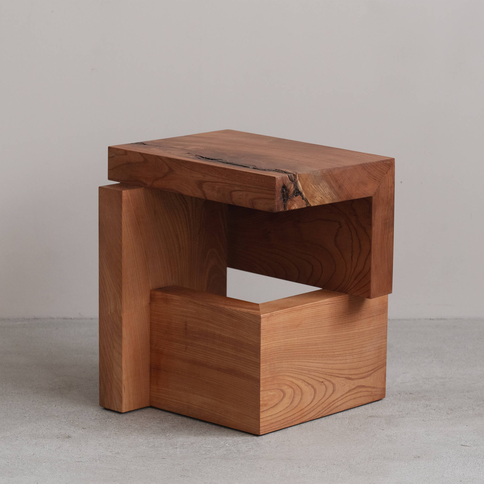CHAIR / STOOL | ROUND ROBIN CRAFTED FURNITURE MURPH Flur スツール