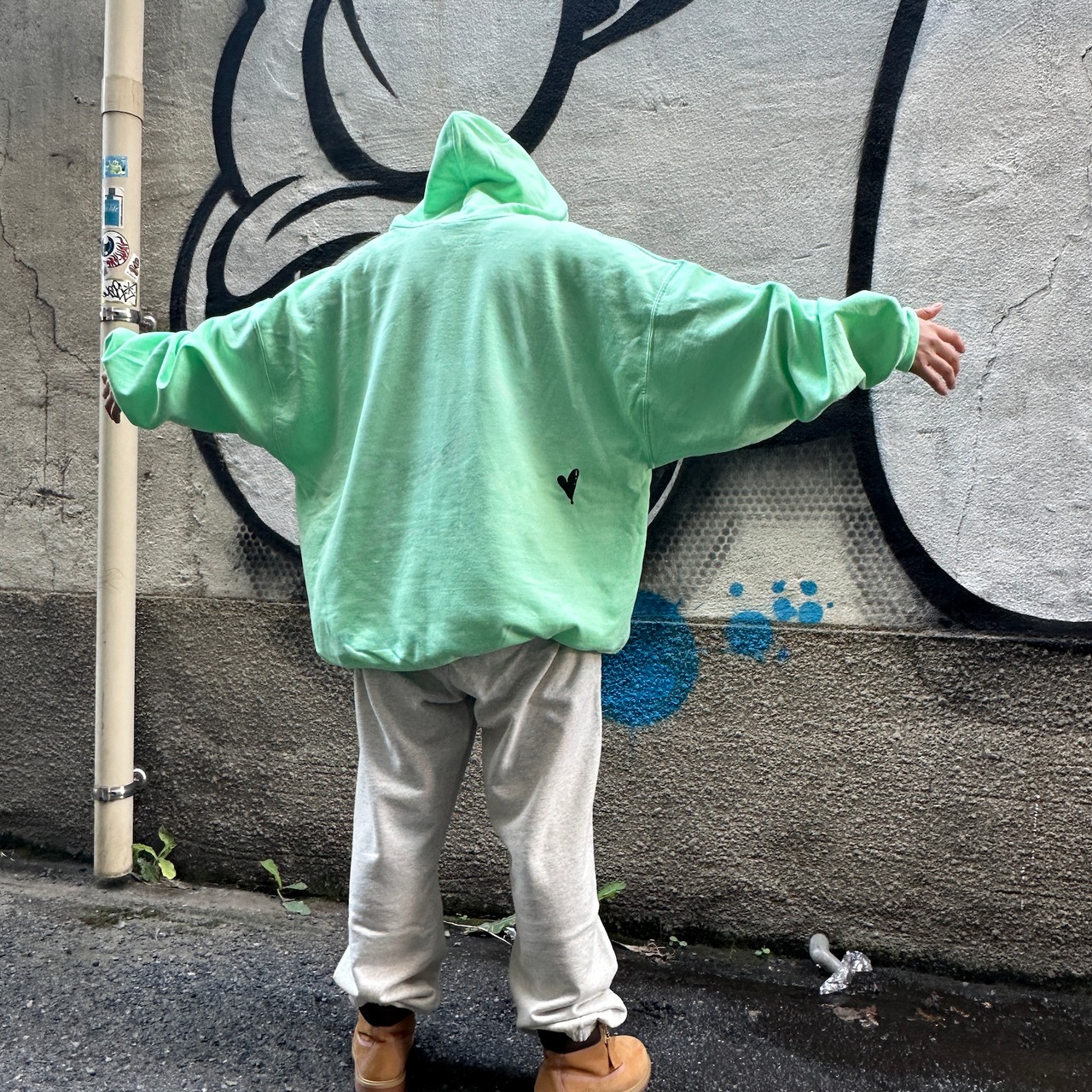 wall paint Pull Sweat /  LIME