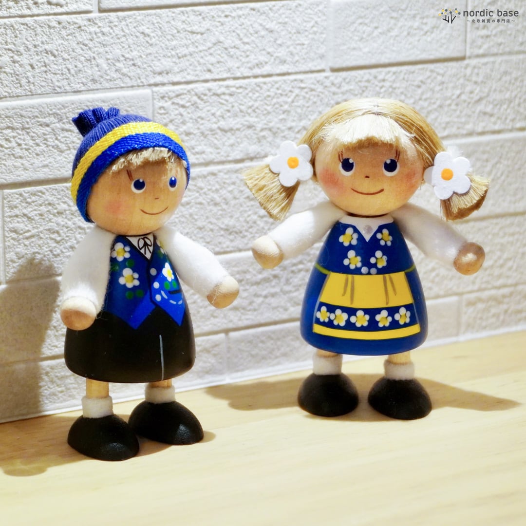 北欧フィギュア・人形『スウェーデンガール（単体）／ボーイ（単体
