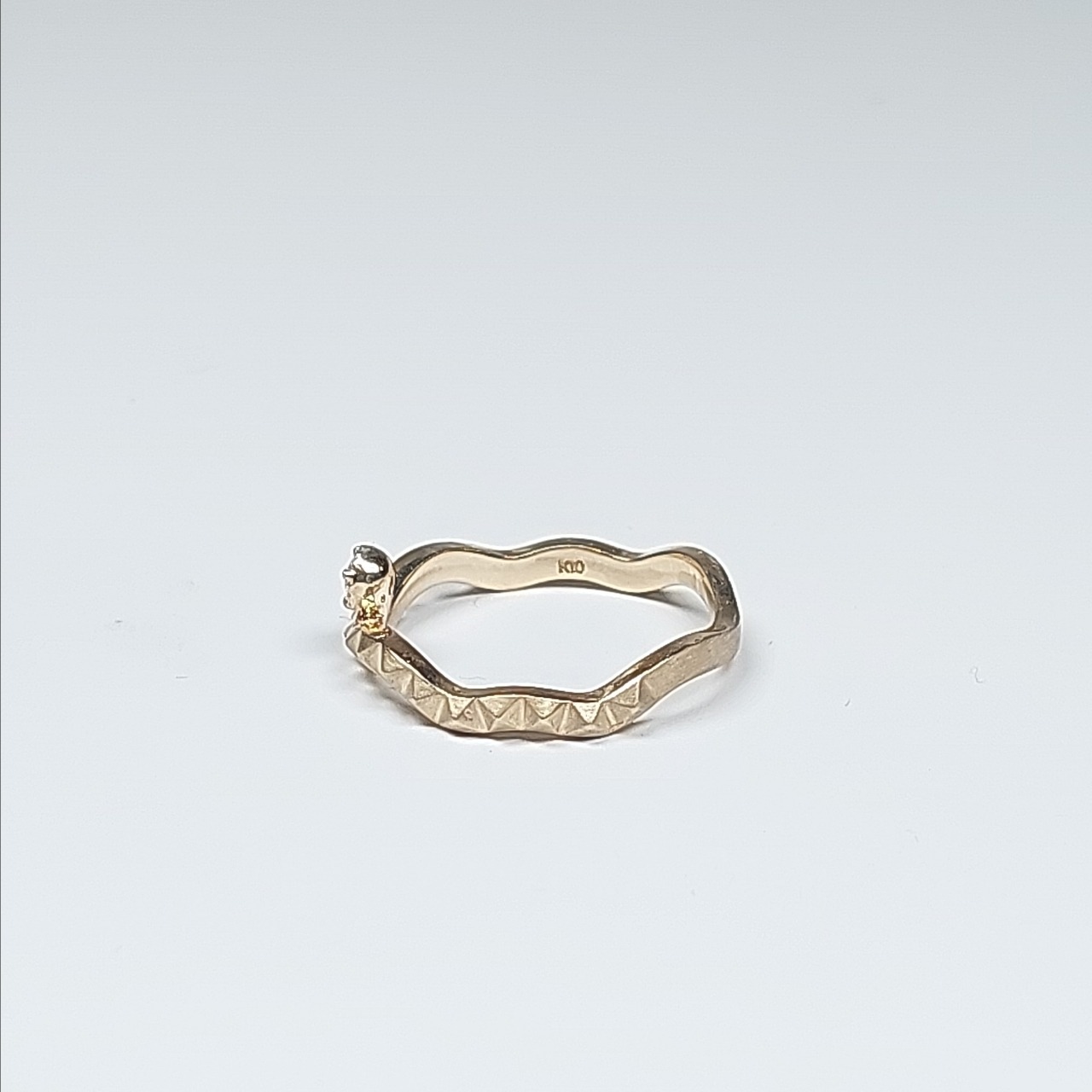 K10 Diamond Wave Stude Ring