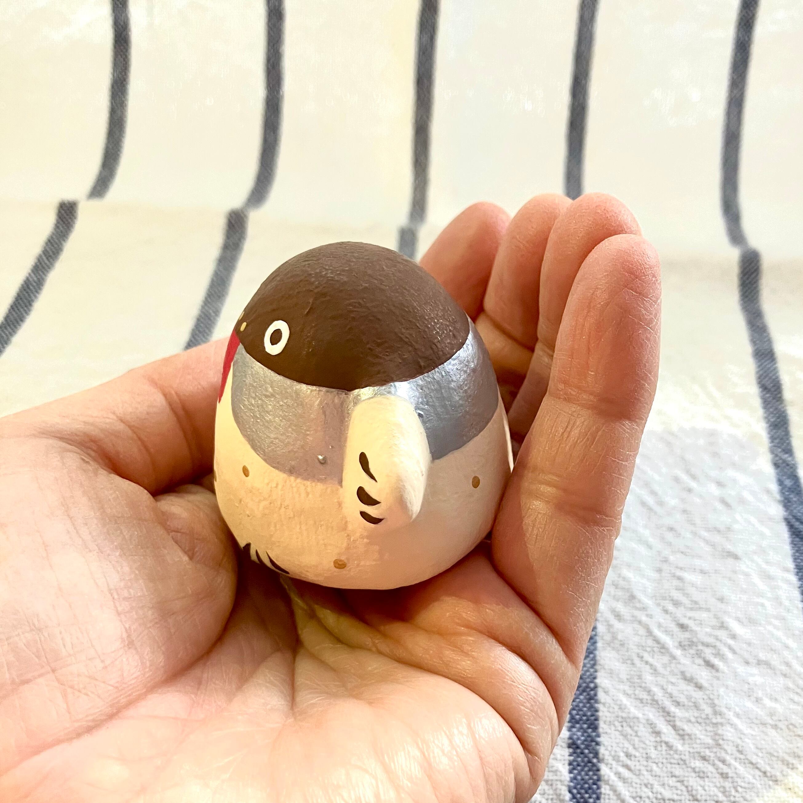 厄と福を取り替えっこ☆鷽(うそ)鳥ちゃん張り子③ | シッポ堂