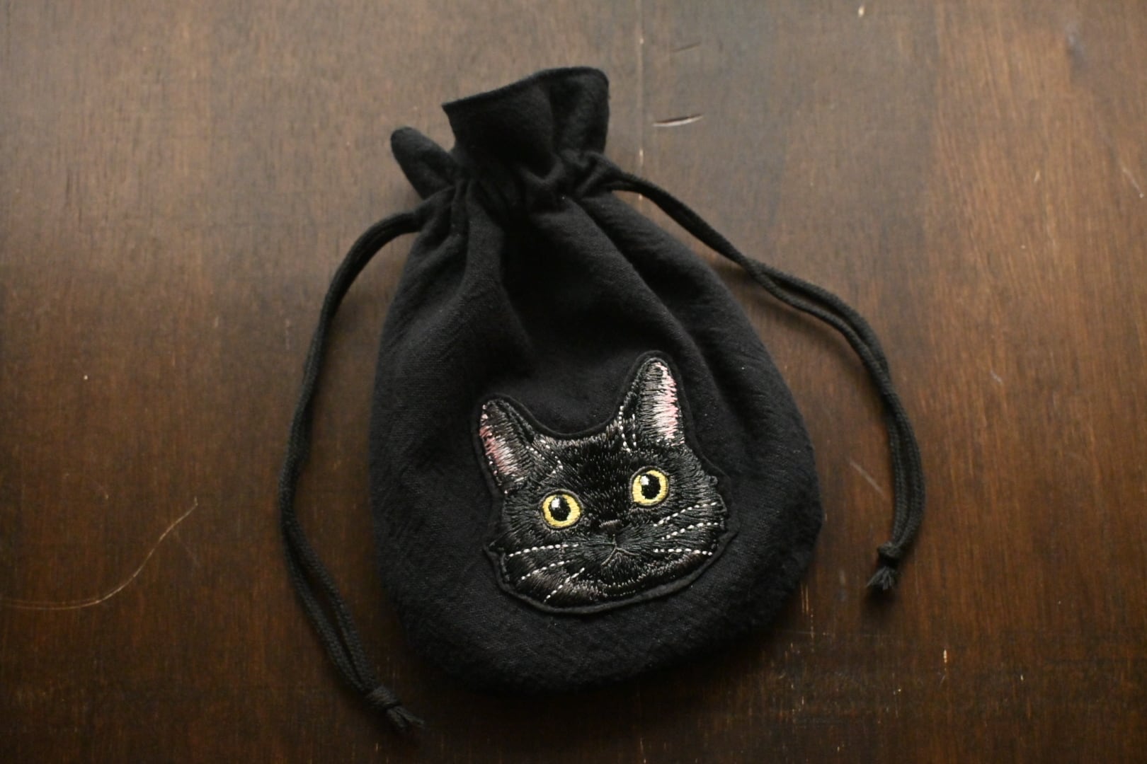 猫と暮らす洋裁店