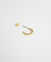 シングルドットハーフフープピアス/023027