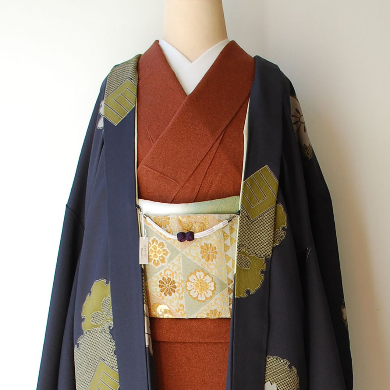 雪輪柄の紬お着物　袷 雪輪柄の紬お着物 袷