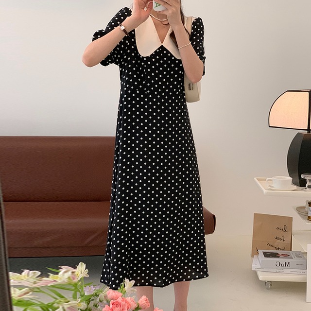 ワンピース レディース ロングワンピース ドット柄 水玉 半袖 ミモレ丈 ロング 襟付き Vネック パフスリーブ Aライン レトロ スタイルアップ 脚長効果 体型カバー シンプル フェミニン きれいめ カジュアル ラブリー キュート ガーリー 上品 清楚 お嬢様 大人可愛い おしゃれ 普段使い イベント デート お出かけ 休日 旅行 通勤 通学 こなれ感 ファッション コーデ モテ 着回し 普段使い デイリー 春 夏 10代 20代 30代 40代 ブラック 黒 ホワイト 白 フリーサイズ 送料無料